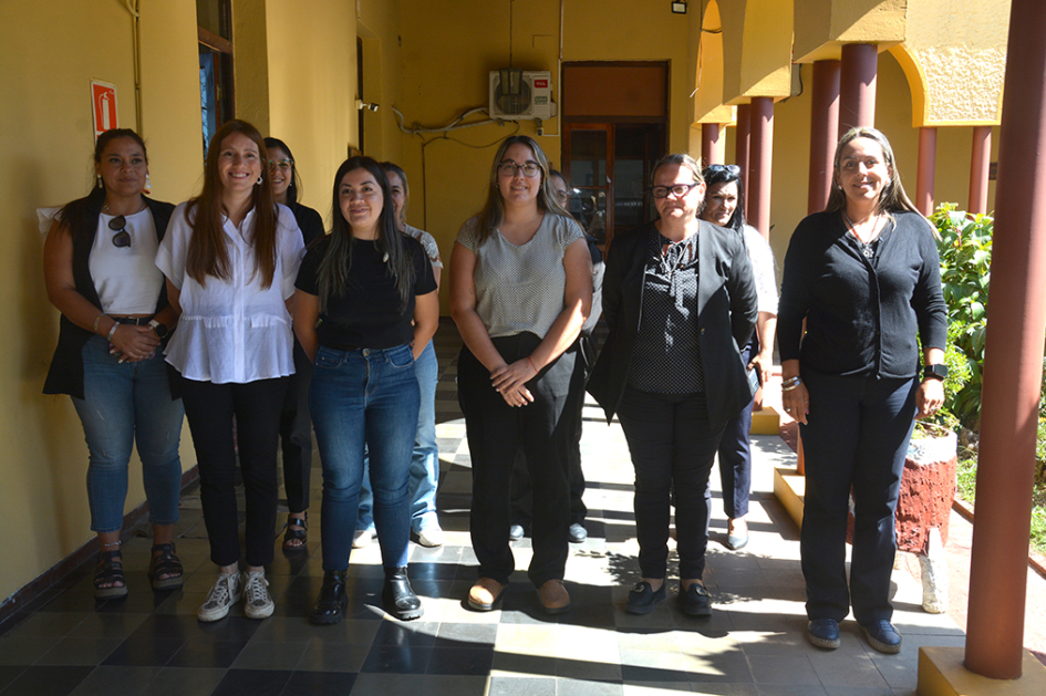 Policías mujeres que recibieron homenaje y obsequios