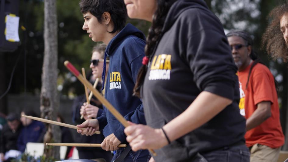 Se relanza el Proyecto Moña en la Escuela N.º 354 de Casavalle Se relanza el Proyecto Moña en la Escuela N.º 354 de Casavalle