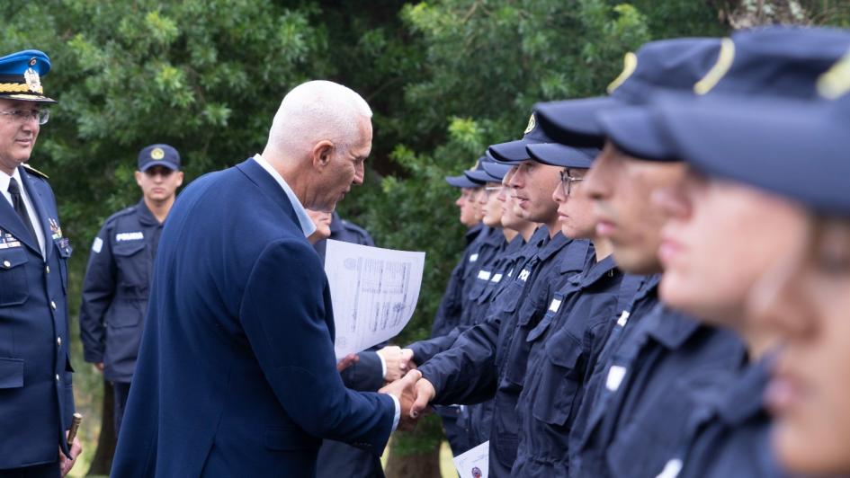 Más de treinta nuevos policías se suman al servicio en Colonia Más de treinta nuevos policías se suman al servicio en Colonia
