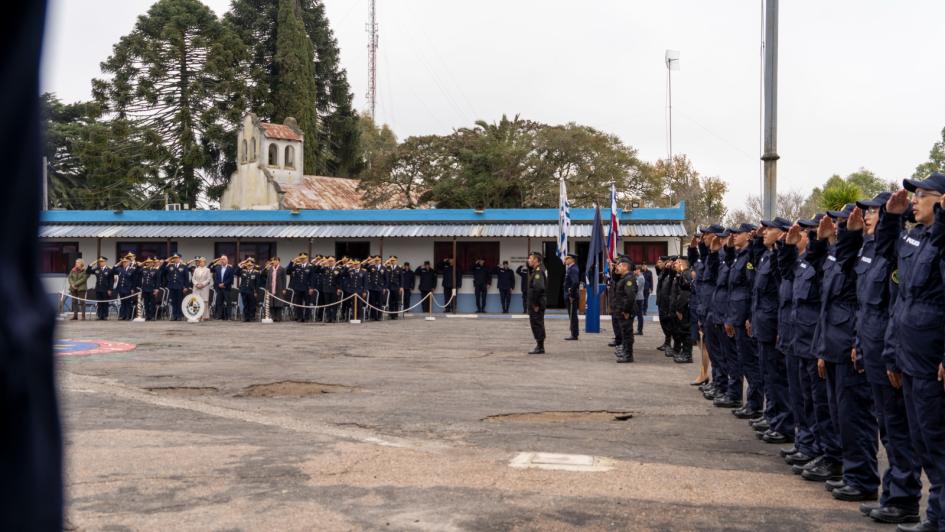 Más de treinta nuevos policías se suman al servicio en Colonia Más de treinta nuevos policías se suman al servicio en Colonia