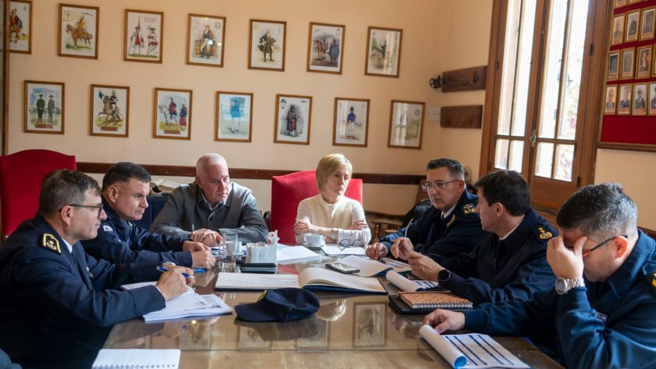 Ministro del Interior y autoridades policiales visitan Colonia