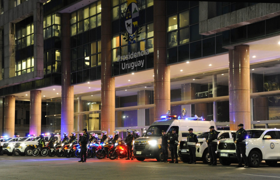 Operativo de seguridad por Noche de la Nostalgia despliega 2.000 efectivos y 600 vehículos Operativo de seguridad por Noche de la Nostalgia despliega 2.000 efectivos y 600 vehículos