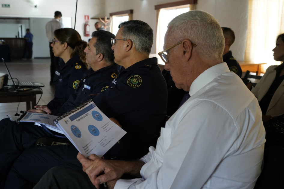 Ministro del Interior se reunió con autoridades de Flores y Durazno por temas de seguridad