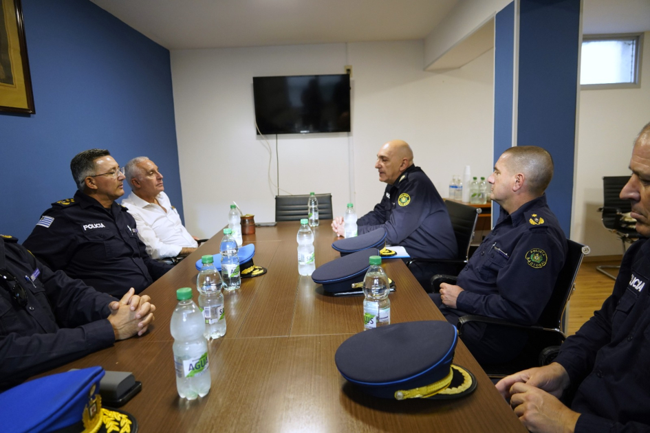 Ministro del Interior se reunió y autoridades de Flores y Durazno por temas de seguridad