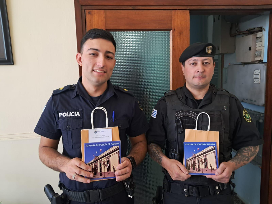 Fotos de los efectivos