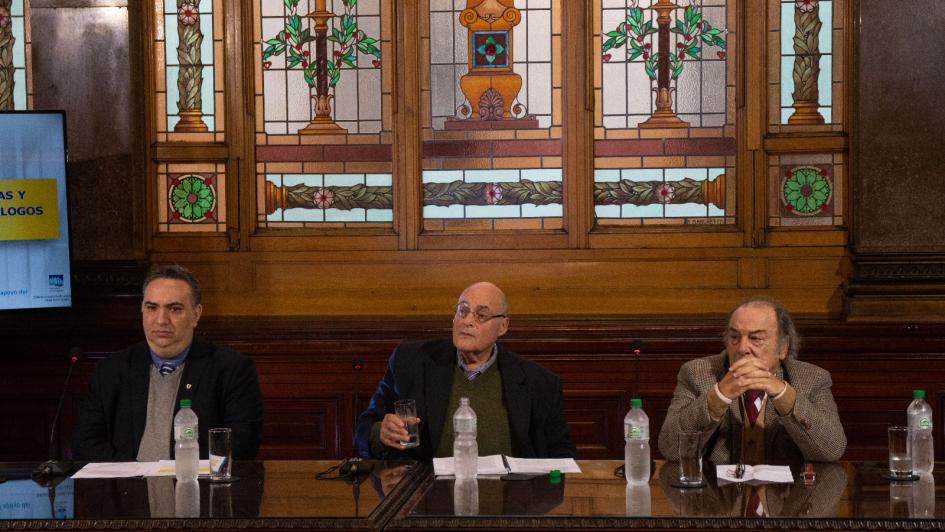 Seminario en Parlamento 