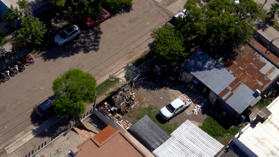 Operación “Banum”: desarticularon una red de contrabando en el norte del país Vista aérea de un barrio