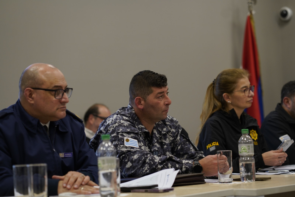 El Ministro Carlos Negro encabezó Comando ampliado en la Jefatura de Policía de Montevideo El Ministro Carlos Negro encabezó Comando ampliado en la Jefatura de Policía de Montevideo