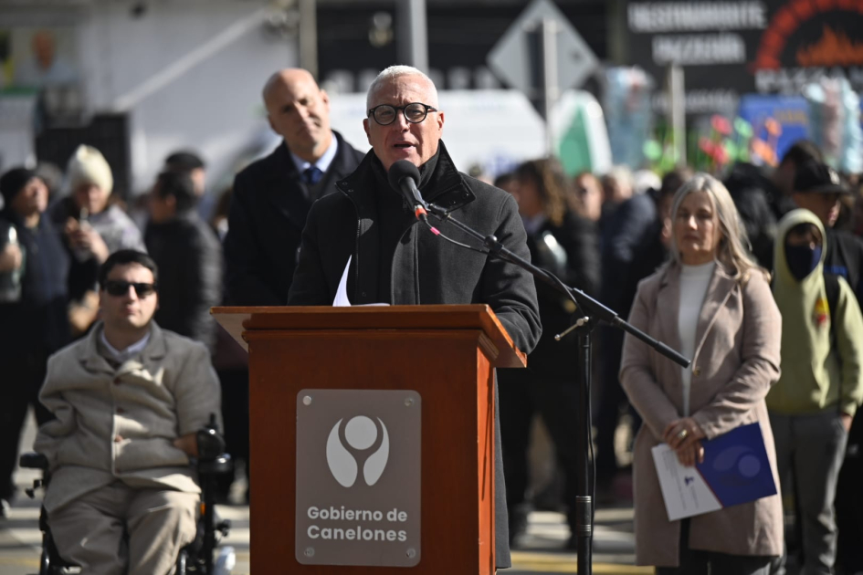 Ministro Carlos Negro durante su discurso Carlos Negro