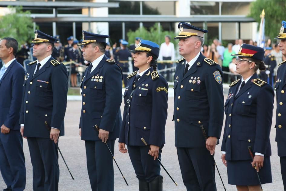 El Director Nacional de Policía Caminera, Crio. Mayor Luis Calzada Dodera, durante la imposición El Director Nacional de Policía Caminera, Crio. Mayor Luis Calzada Dodera, durante la imposición