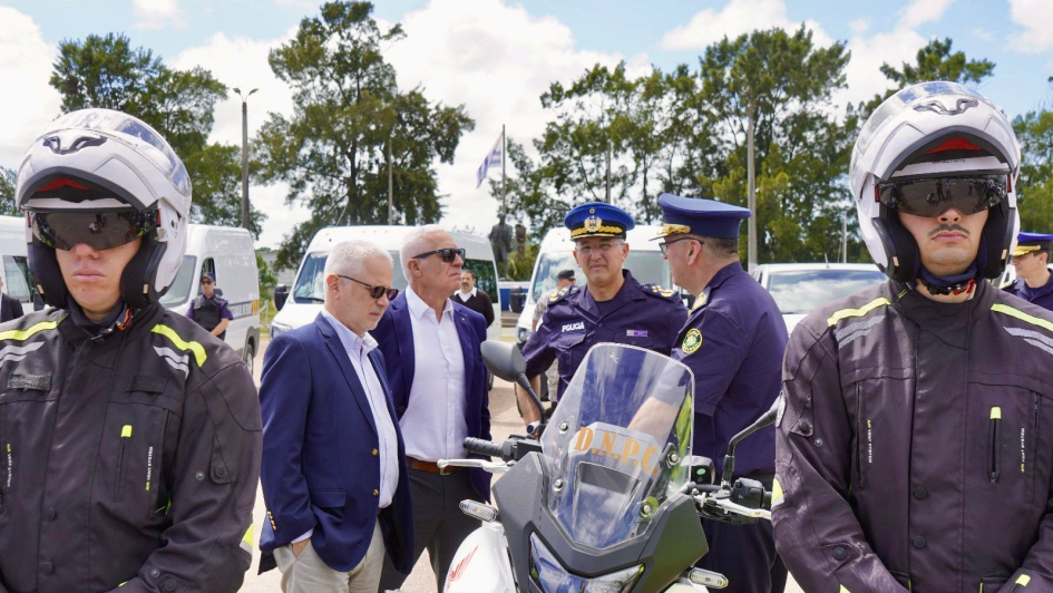autoridades en la Plaza de Armas autoridades en la Plaza de Armas