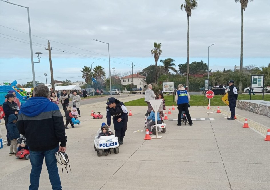 Dia de la niñez en La Paloma. 