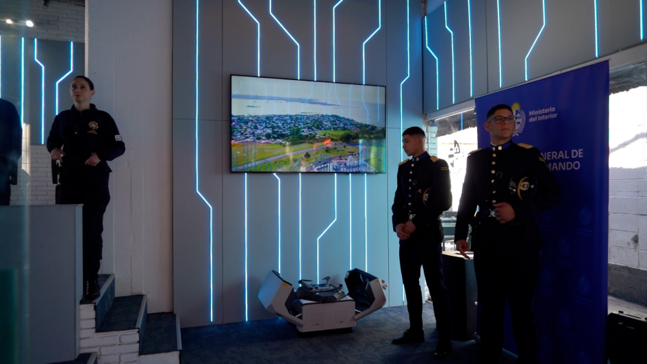 Ministro del Interior inauguró stand en Expo Prado 2025