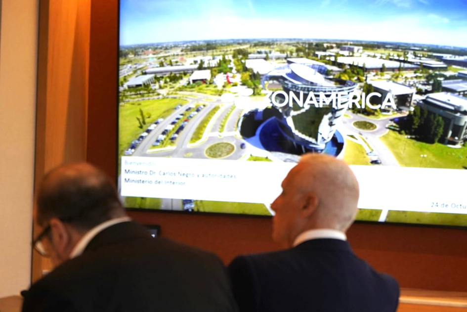 Ministro y autoridades de Zonamerica