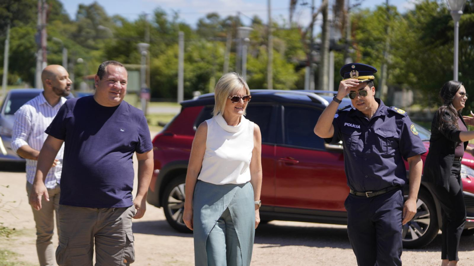 Subsecretaria y Director de Pelota al Medio Subsecretaria y Director de Pelota al Medio