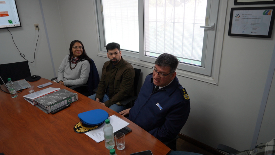Autoridades del Ministerio del Interior recorrieron el Depósito Pedernal Autoridades del Ministerio del Interior recorrieron el Depósito Pedernal