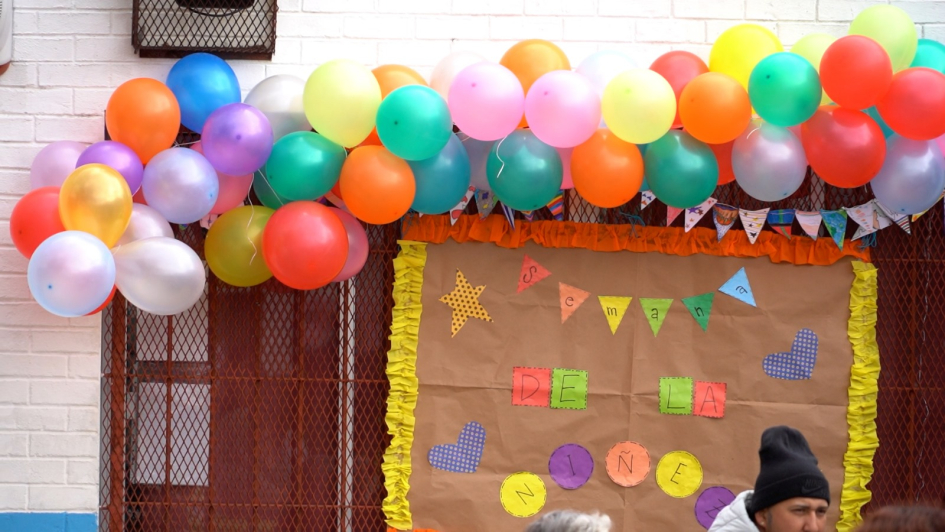 Juego, arte y comunidad: Pelota al Medio y la Escuela 320 de Casavalle celebraron la Semana de la Ni