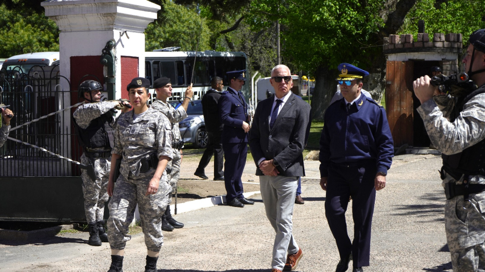 Clausura del 15° curso de Operador en el Control de Orden Público e inauguración de nuevas instalaci Clausura del 15° curso de Operador en el Control de Orden Público e inauguración de nuevas instalaci