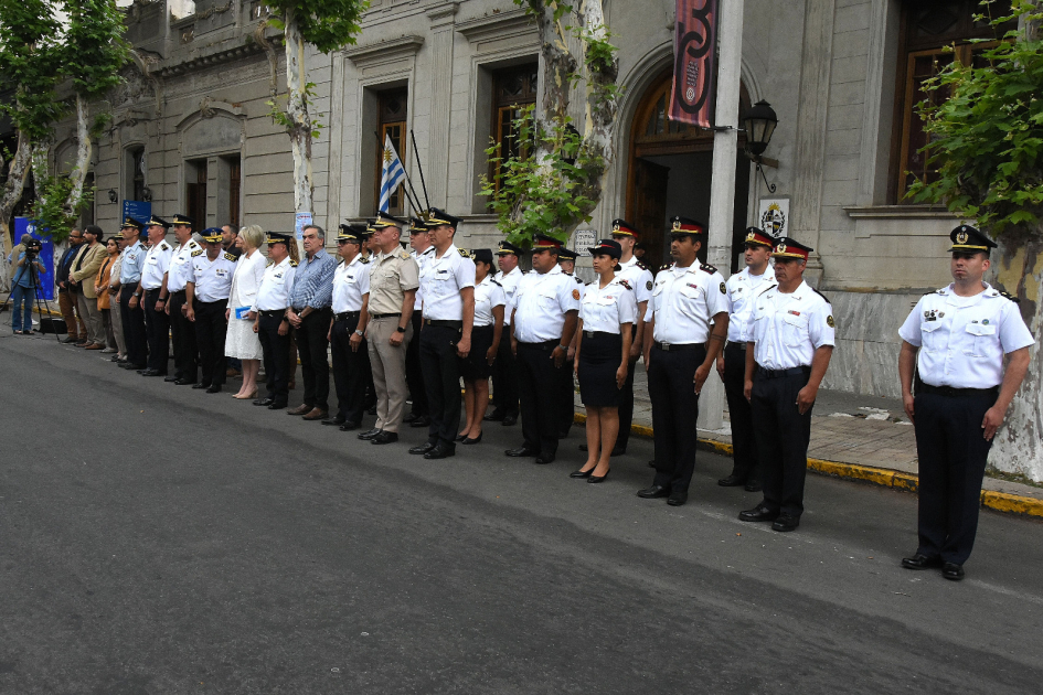 autoriades durante el acto de lanzamiento del operativo Verano Azul autoriades durante el acto de lanzamiento del operativo Verano Azul
