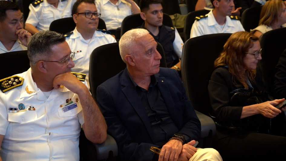 Ministro y Director de la Policía Ministro y Director de la Policía