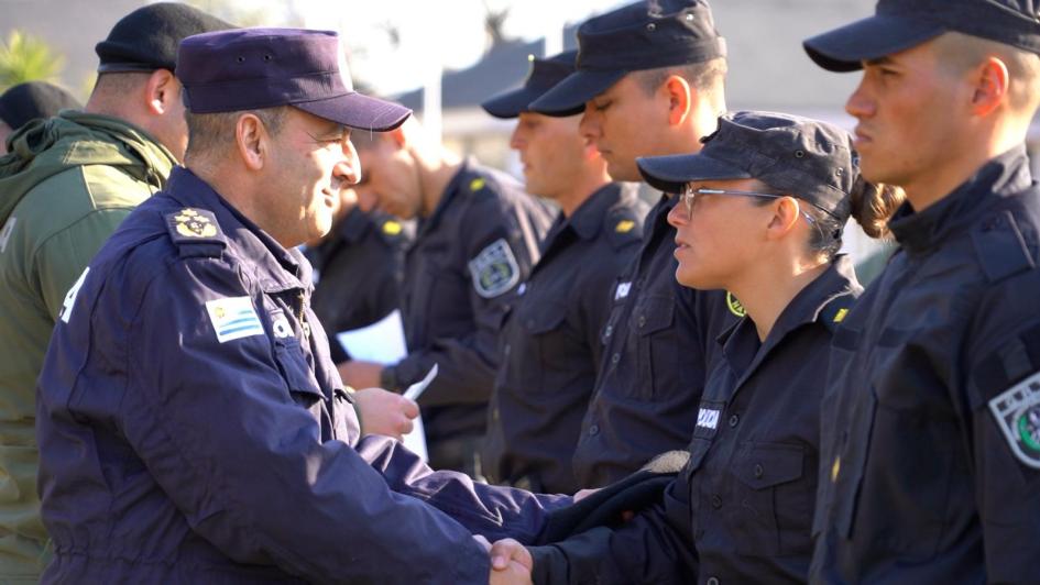 Treinta oficiales egresaron del 15.º Curso de Intervención Treinta oficiales egresaron del 15.º Curso de Intervención
