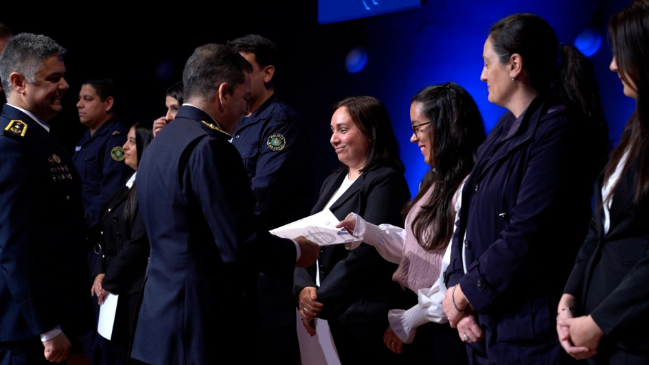 entrega de reconocimientos a los funcionarios entrega de reconocimientos a los funcionarios