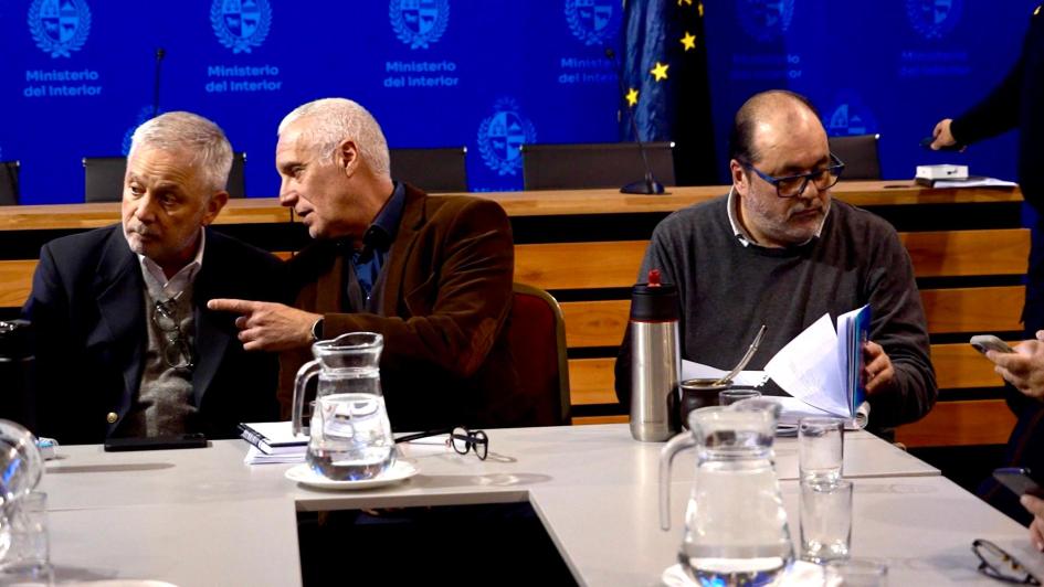 nión autoridades del Ministerio del Interior, AUF, Peñarol y Nacional nión autoridades del Ministerio del Interior, AUF, Peñarol y Nacional