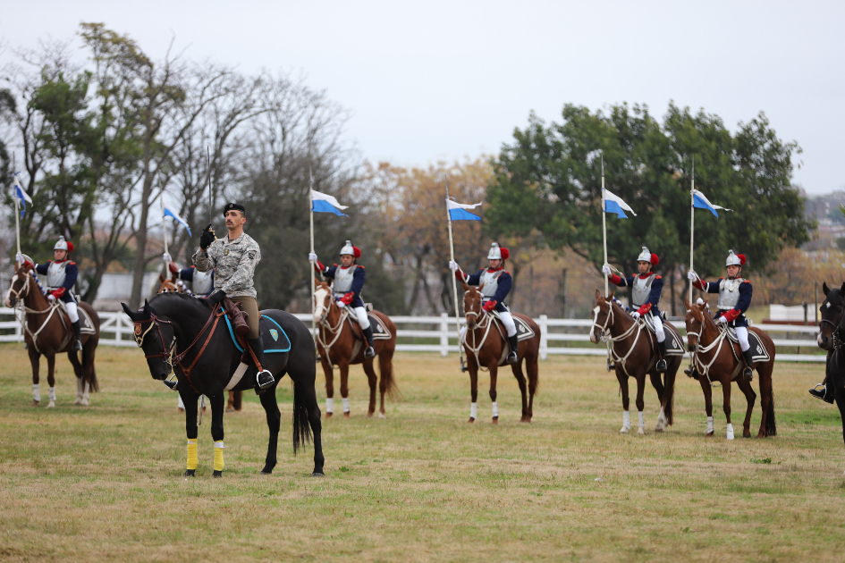 La Guardia de Coraceros conmemoró su 130.º aniversario La Guardia de Coraceros conmemoró su 130.º aniversario
