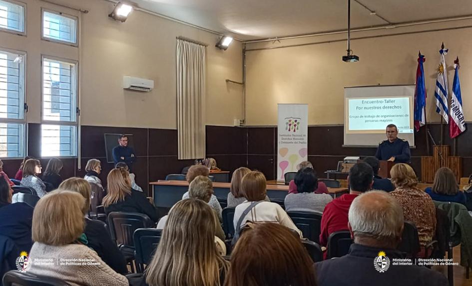 Taller “Por nuestros derechos” Taller “Por nuestros derechos”