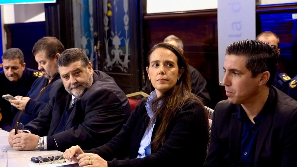 nión autoridades del Ministerio del Interior, AUF, Peñarol y Nacional nión autoridades del Ministerio del Interior, AUF, Peñarol y Nacional