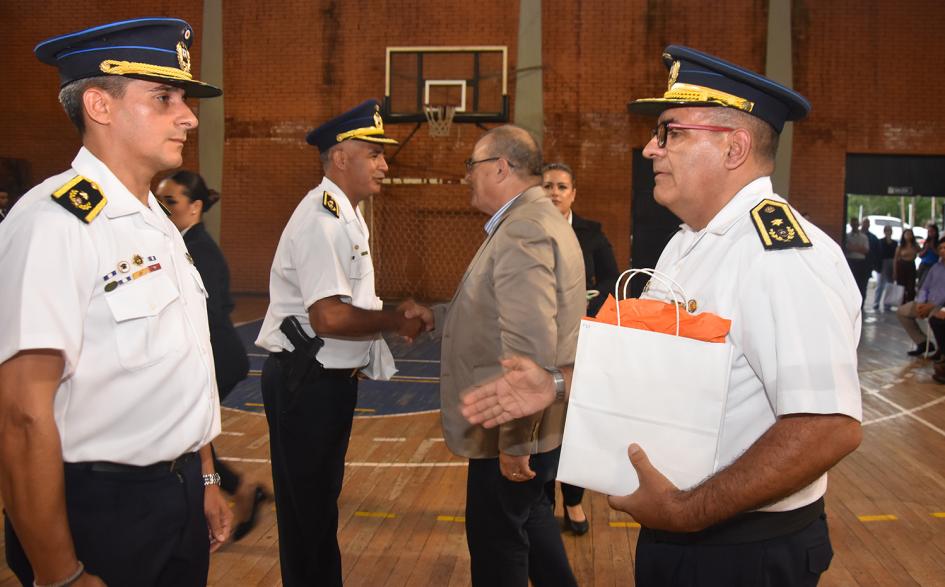 PREMIO A LAS DEPENDENCIAS