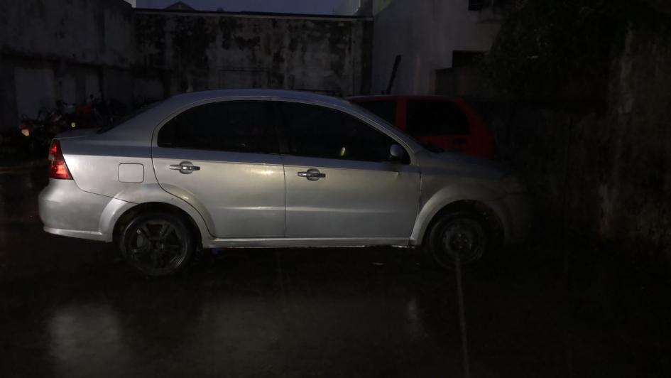 Auto incautado en allanamientos. Auto incautado en allanamientos.