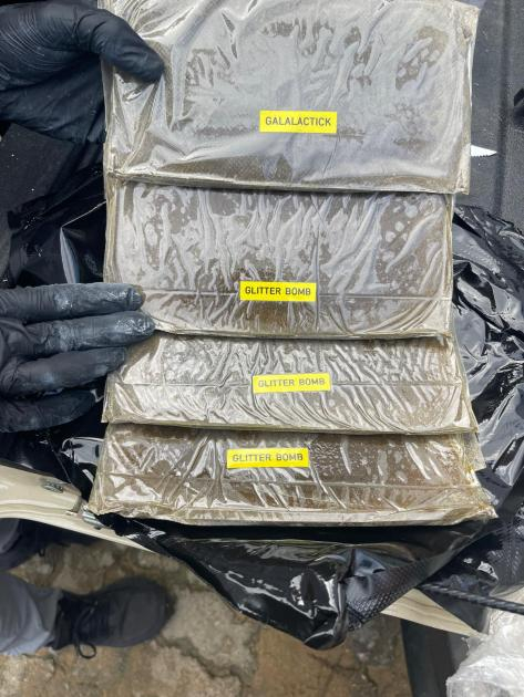 incautación de más de 480 kilos de droga en operativos coordinados entre Rocha y Montevideo incautación de más de 480 kilos de droga en operativos coordinados entre Rocha y Montevideo