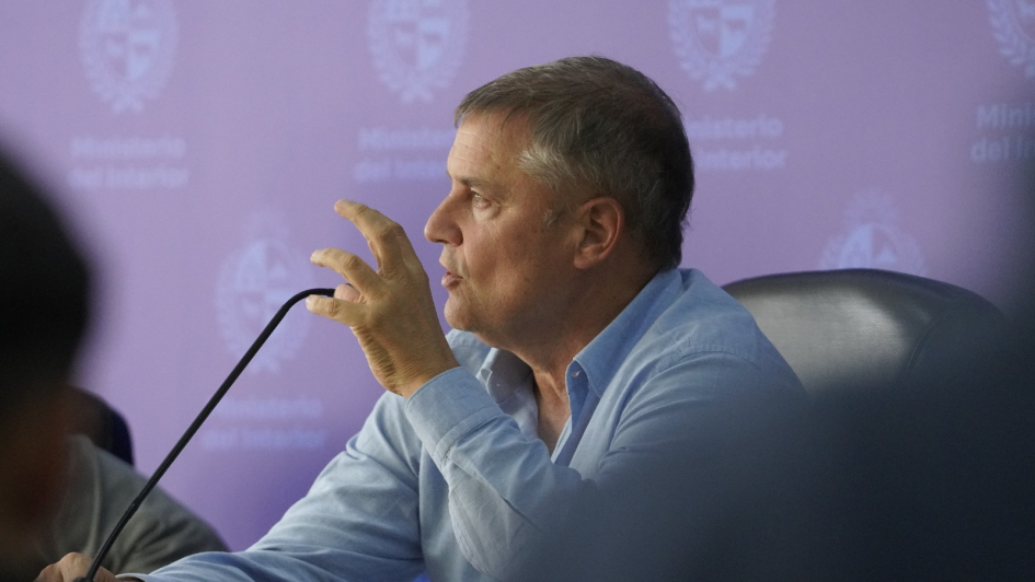 Charla del Programa Pelota al Medio junto a Diego Aguirre y Sebastián Eguren Charla del Programa Pelota al Medio junto a Diego Aguirre y Sebastián Eguren