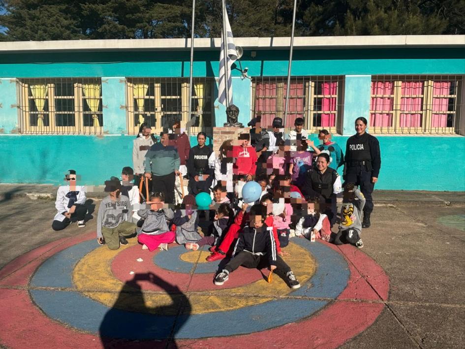 alumnos de la escuela 23. alumnos de la escuela 23.