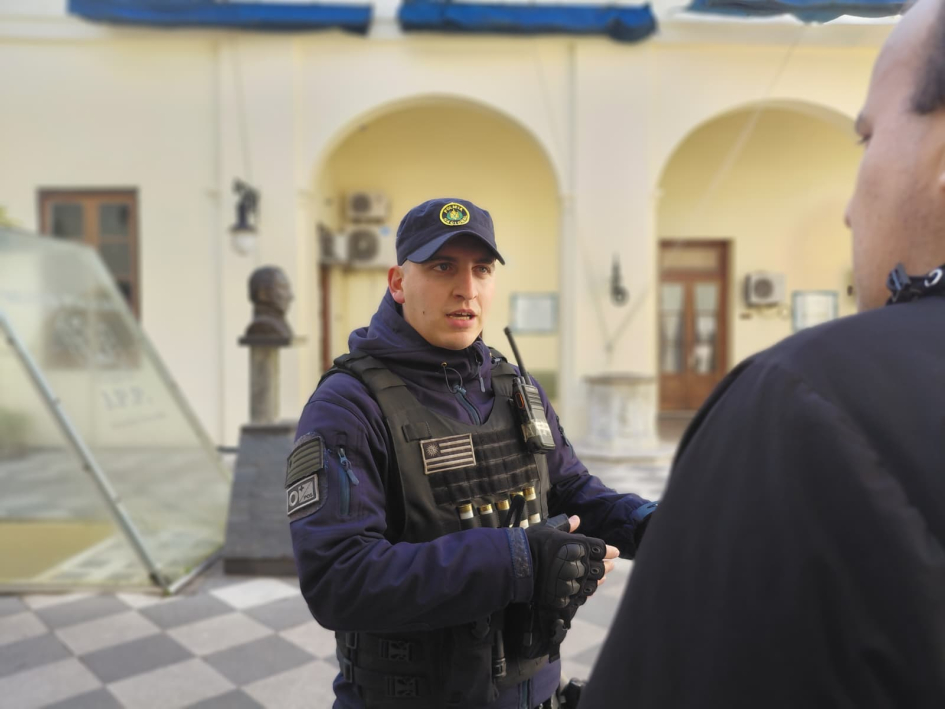 agente Emiliano Perochena agente Emiliano Perochena