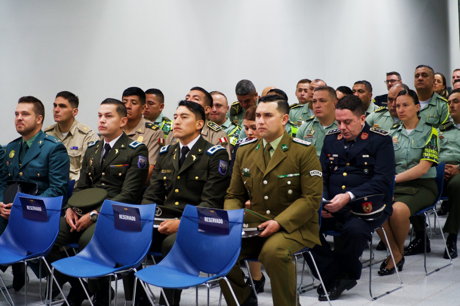 Efectivos de Policía Caminera en el Curso Internacional de Seguridad Vial 