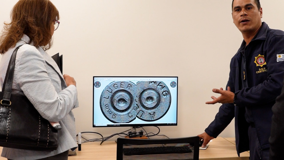 Delegación de la OEA y del BID visitó la Dirección Nacional de Policía Científica Delegación de la OEA y del BID visitó la Dirección Nacional de Policía Científica