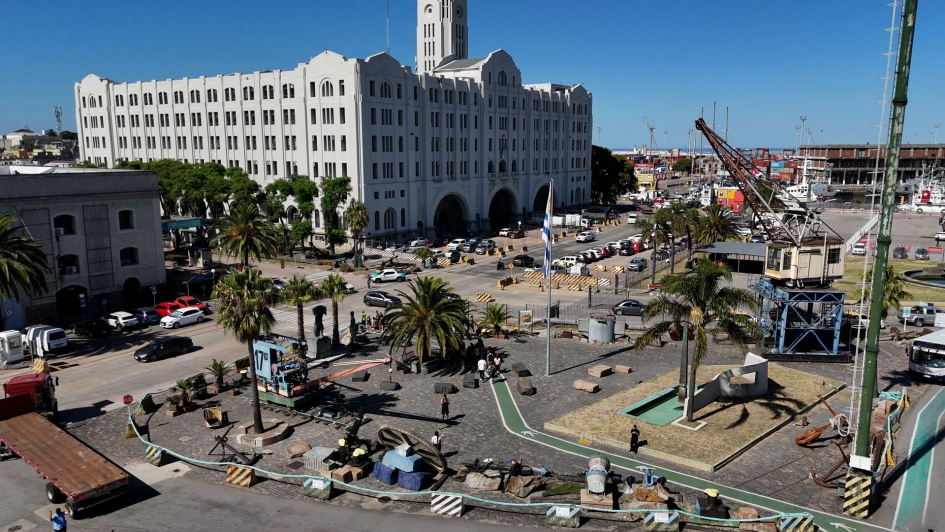vista aérea del Puerto de Montevideo vista aérea del Puerto de Montevideo
