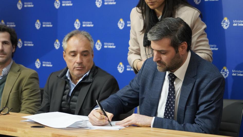 Firma convenio Firma convenio