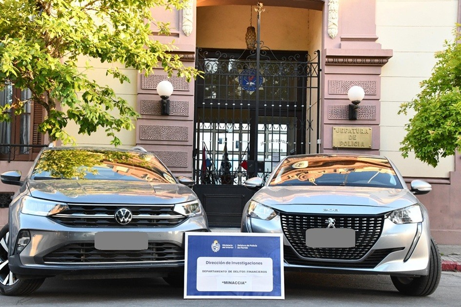 Vehículos incautados en operación Minaccia