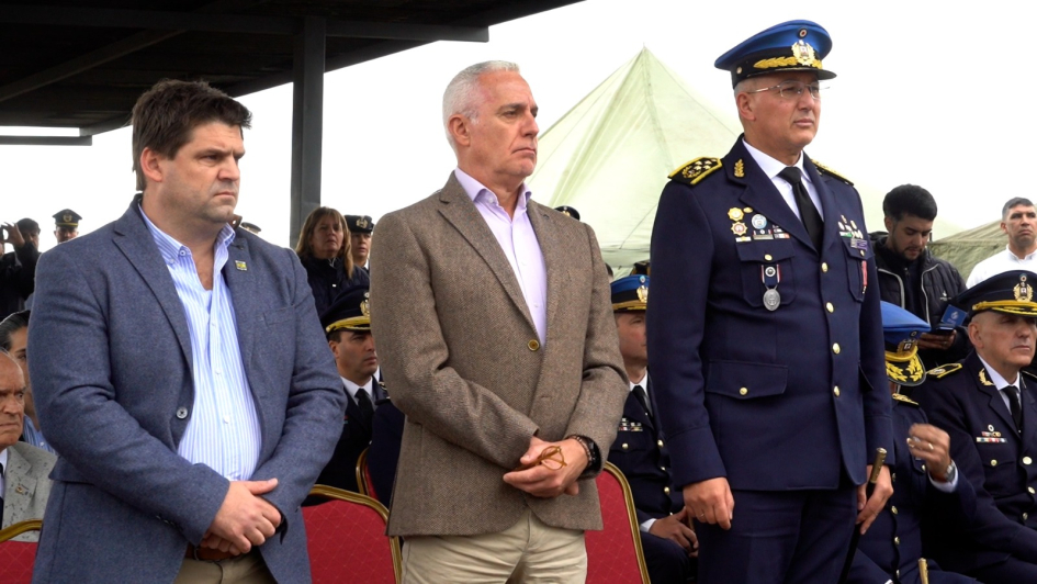 Ministro, Intendente y Director de la Policía Nacional Ministro, Intendente y Director de la Policía Nacional