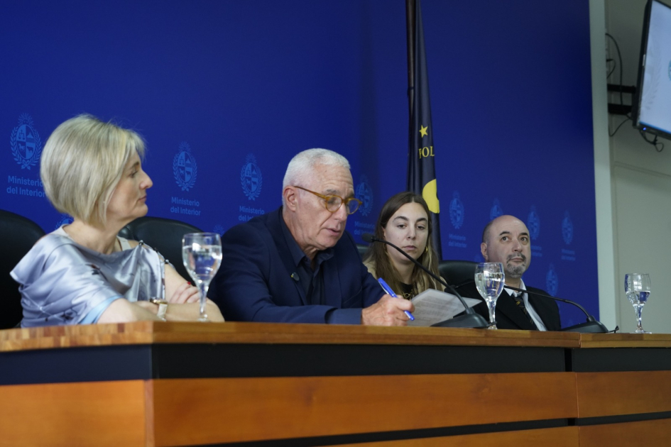 Ministro, Subsecretaria, Directora y Subdirector de de Bienestar Laboral y Psicosocial