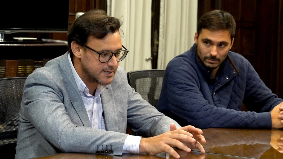 representantes empresariales reunidos con autoriadades ministeriales