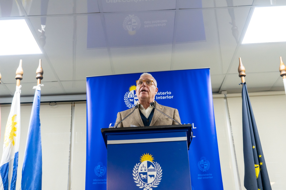 Ministro del Interior, Dr. Carlos Negro Ministro del Interior, Dr. Carlos Negro