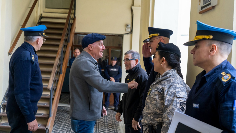 Ministro del Interior encabezó reunión de coordinación policial en Paysandú Ministro del Interior encabezó reunión de coordinación policial en Paysandú