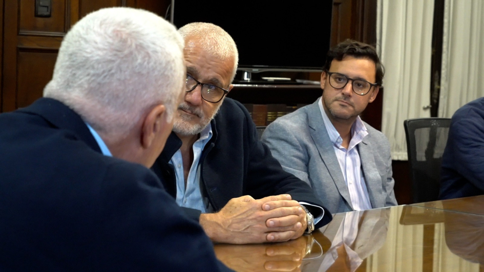 Ministro, Director y Subdirector de la Policía Nacional reunidos con representantes empresariales 