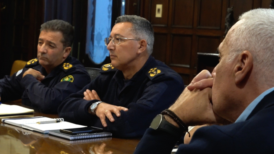 Ministro, Director y Subdirector de la Policía Nacional reunidos con representantes empresariales 