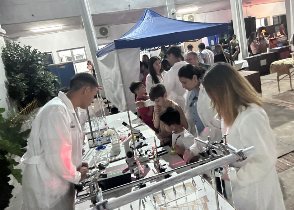 Muestra Anual de la Escuela Tecnológica Superior de Administración y Servicios. Muestra Anual de la Escuela Tecnológica Superior de Administración y Servicios.