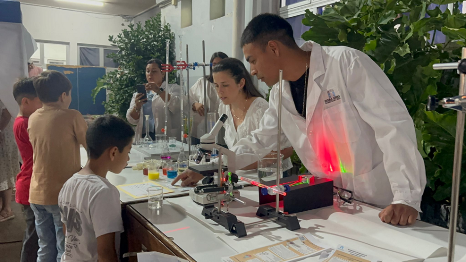 Muestra Anual de la Escuela Tecnológica Superior de Administración y Servicios. Muestra Anual de la Escuela Tecnológica Superior de Administración y Servicios.